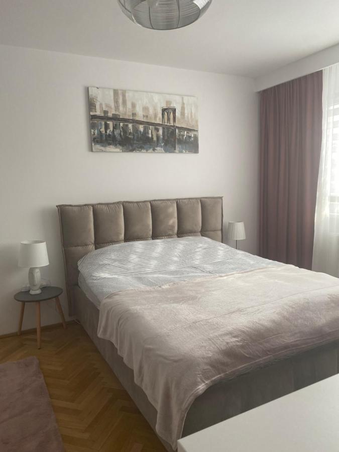 Astra 1Bedroom Braşov Exterior foto